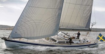 Hallberg-Rassy 64 sailing