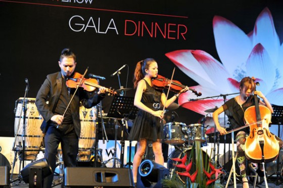 Gala Dinner Show at SYS