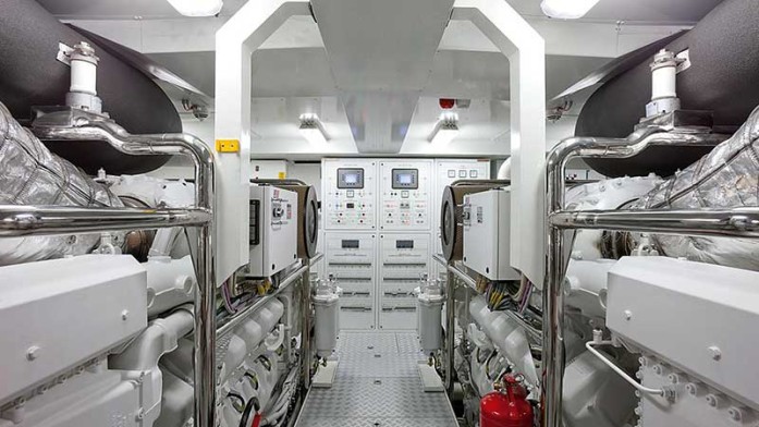 Benetti - Veloce - Engine Room