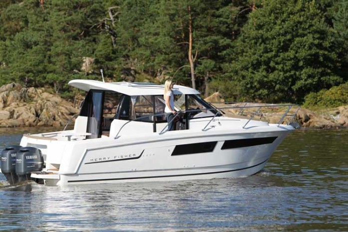 Jeanneau Powerboats - Merry Fisher 855 exterior