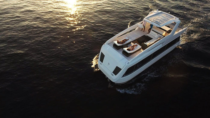 Overblue 44 Exterior